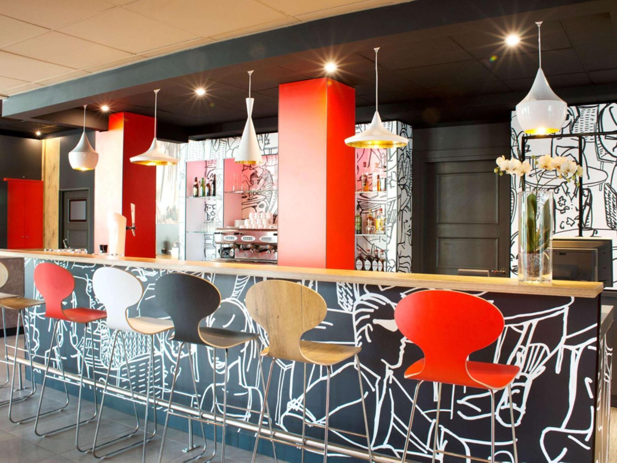 Ibis Poznan Stare Miasto ภายนอก รูปภาพ